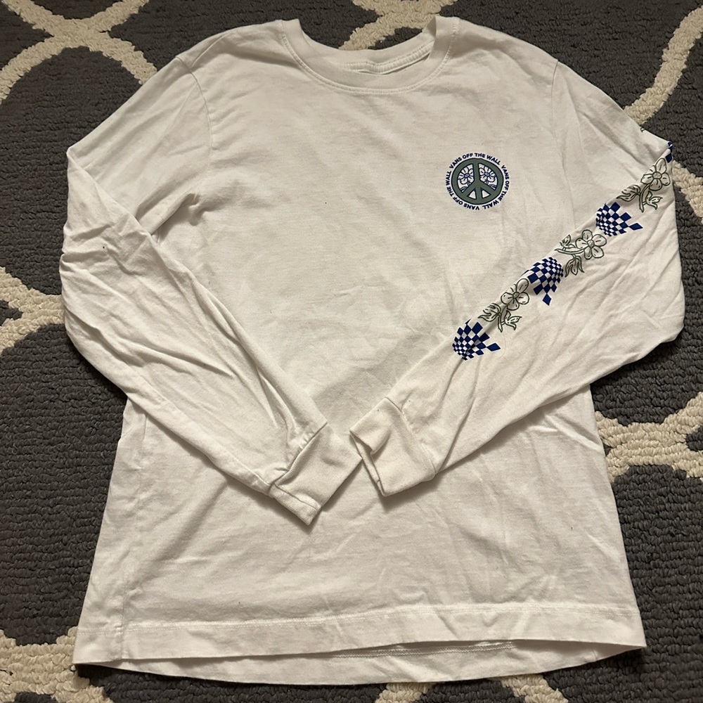 Vans, small white long-sleeve shirt